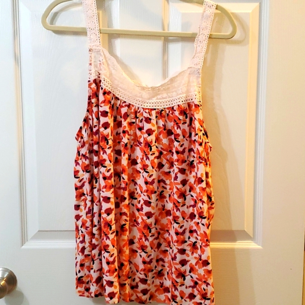 Torrid Floral Gauze Flowey Tank. Size 1. 1x